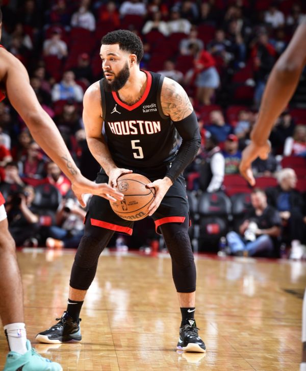 此次续约也 此次续约也