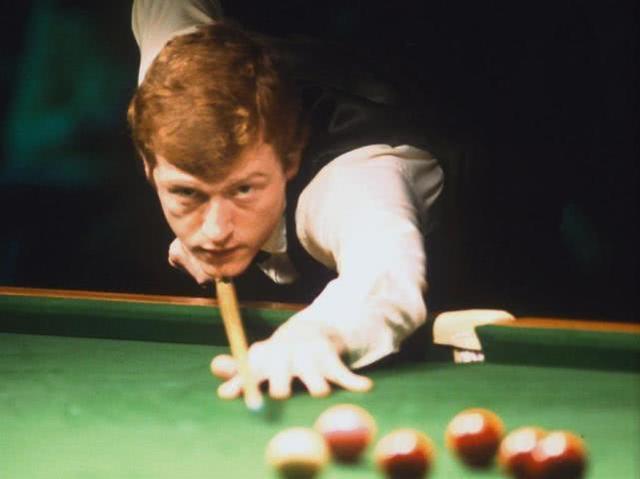 形成经济断 形成经济断